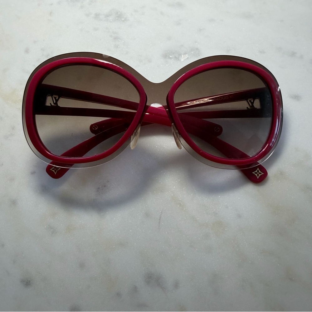 Vintage authentic Louis Vuitton shades - Picture 9 of 10